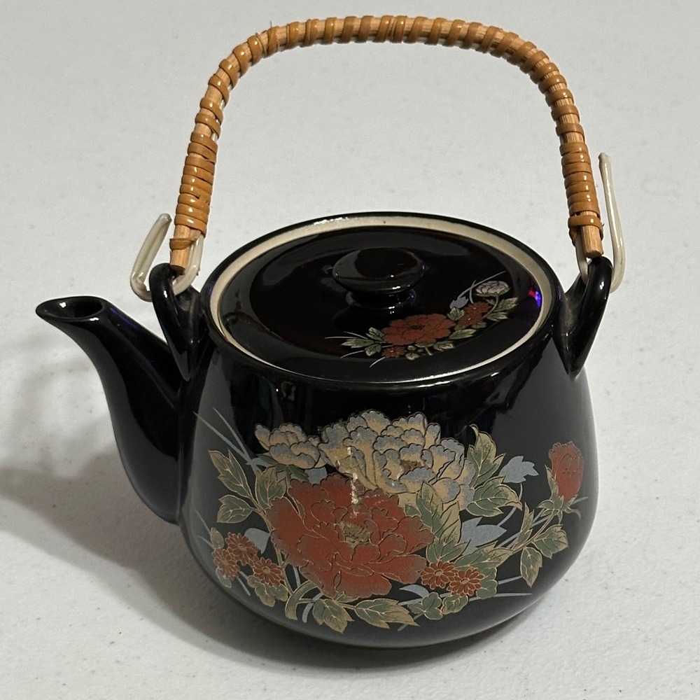 Japan Floral‎ Peony Ceramic Teapot with Rattan Handle Black Vintage 4in